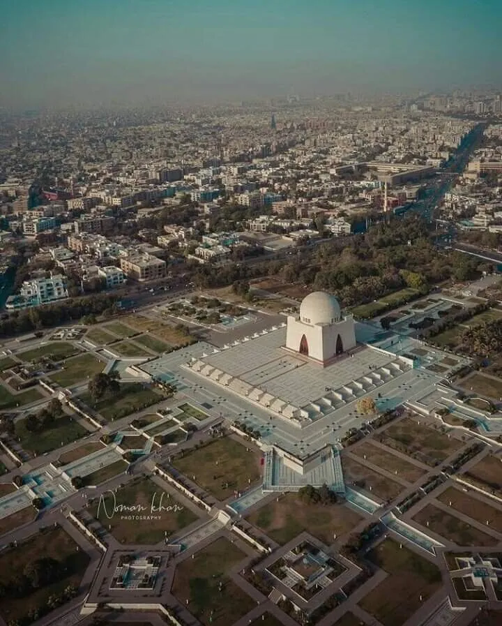 Picture of mausoleum of Quaid-e-Azam in bright sunny day, also known as mazar-e-quaid, famous landmark of Karachi Pakistan and tourist attraction of Pakistan.